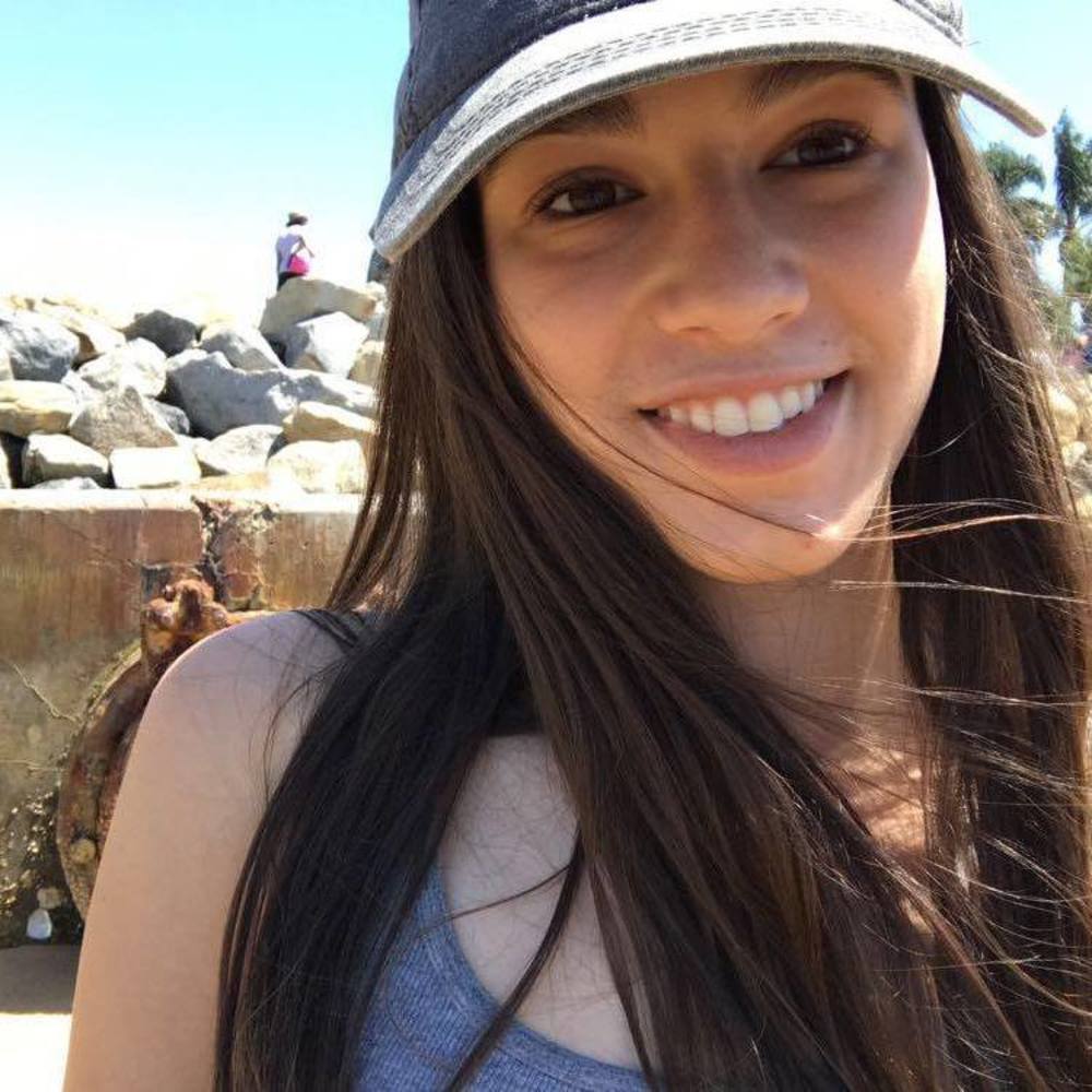 Meet your Posher, Christina